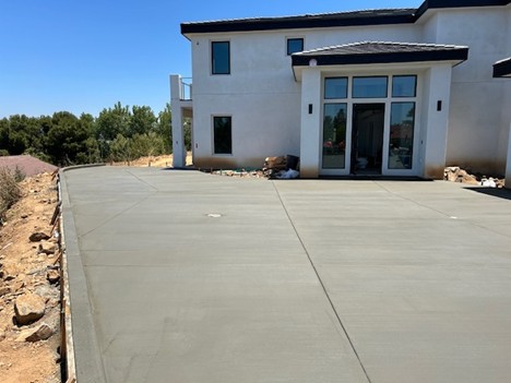 Concrete Sidewalks & Driveways project example 3